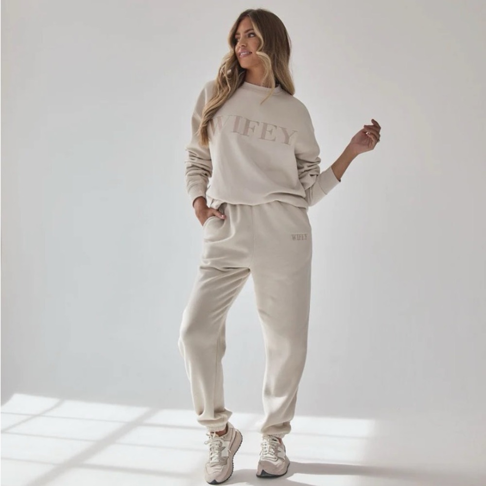 Six Stories Wifey Sweatpants Champagne Small